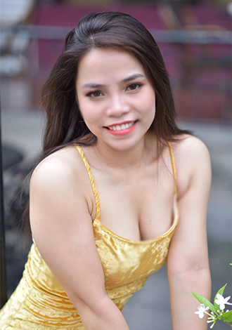 photo of Asian member: Thi Hoa from Ho Chi Minh City
